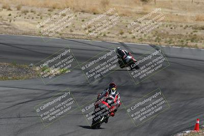 media/Apr-20-2025-AHRMA (Sun) [[393a79c373]]/Race/Group 10/Turn 4b/